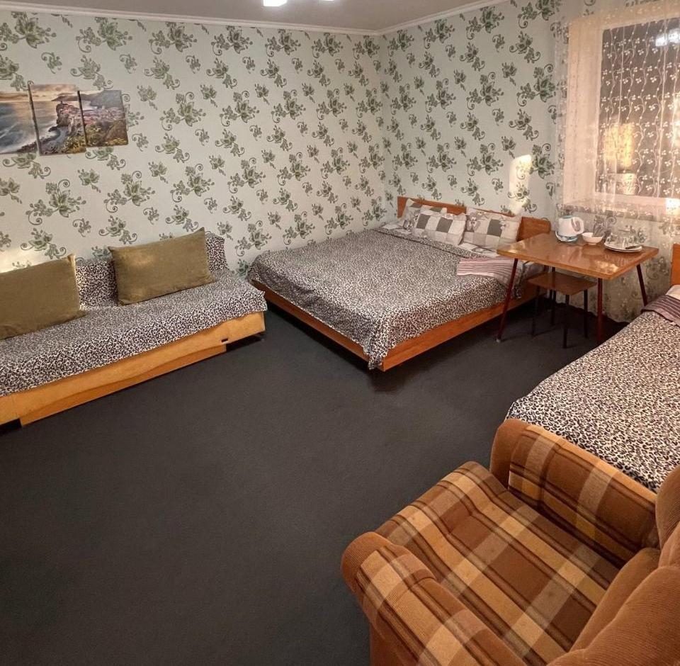 Podsolnukhi Guest House Чолпон-Ата Екстериор снимка